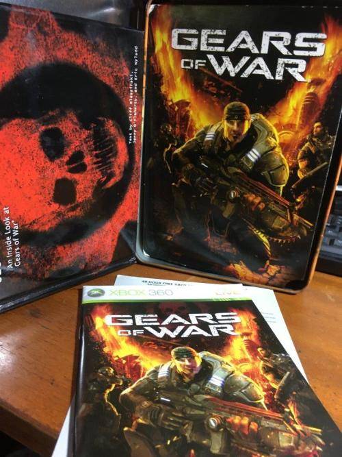 Xbox 360 - Gears of War Limited Collectors Edition (Steelbook case book etc - See pictures)