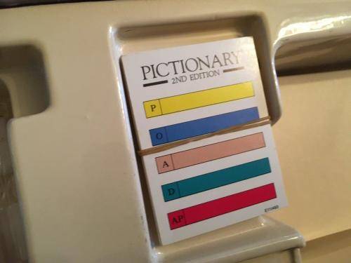 Pictionary Second Edition The Classic Game of Quick Draw - Made in South Africa  - Arlenco