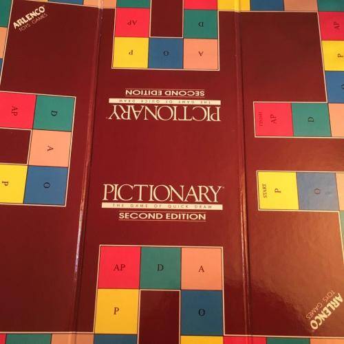 Pictionary Second Edition The Classic Game of Quick Draw - Made in South Africa  - Arlenco