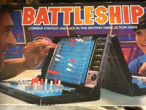 Vintage Battleship Milton Bradley - Made in Republic of Ireland