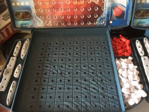 Vintage Battleship Milton Bradley - Made in Republic of Ireland