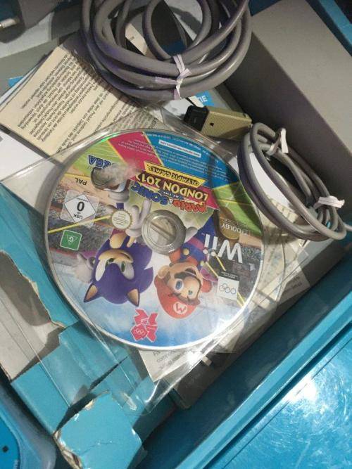 Nintendo Wii - Console Mario & Sonic at the London 2012 Olympic Games LTD Ed Pack (Boxed)- See descr