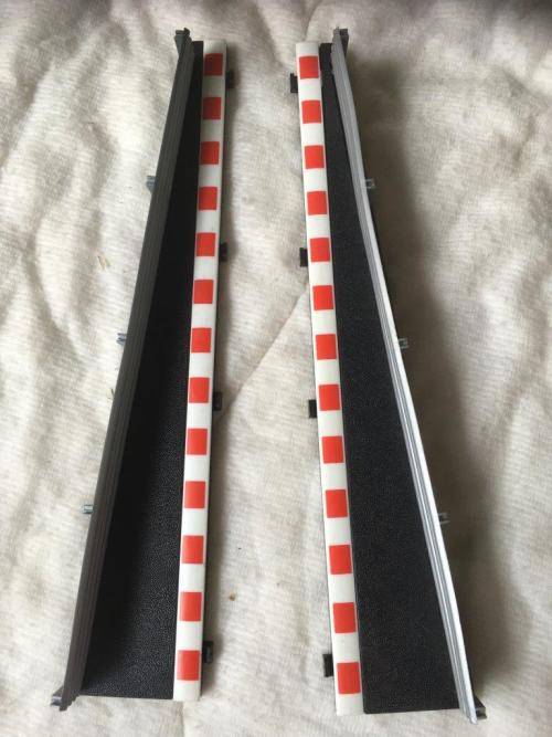 Scalextric -  Set of Lead in Lead Out Run Offs with Barriers Black (Ex demo track)  1:32 Scale