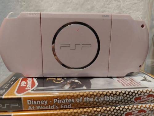PSP 3004 Blossom Pink, 4GB Memory Card, Charger, 5 Games + 4 UMD Music videos + Starter Kit