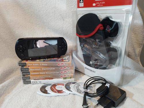 PSP Street,  Charger, 5 Games + 4 UMD Music videos loose + Starter Kit (No Memory Card)