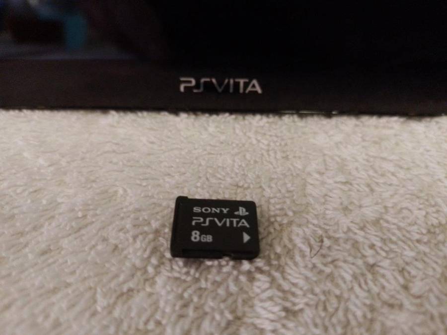 Sony PSVITA 2000 c/w 8GB Memory card