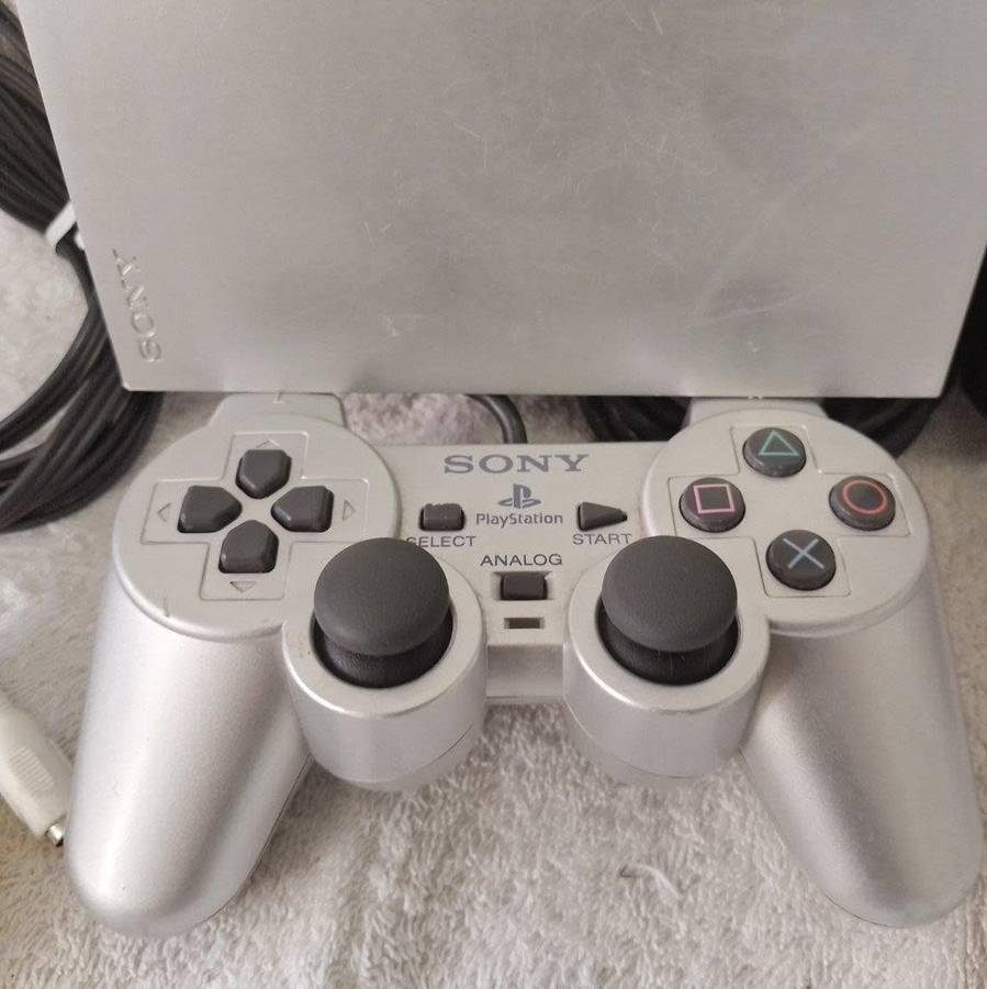 Playstation 2 - Platinum Silver Slim c/w 1 x Official Sony Controller, AV Cable & Power adapter
