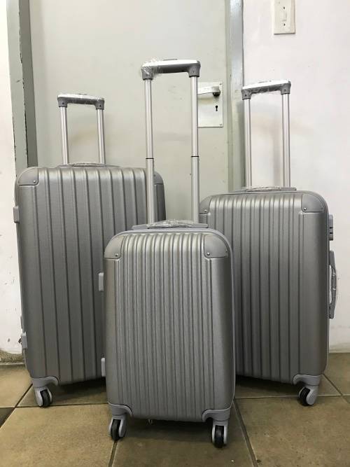 Set of 3 Suitcases Travel Trolley Luggage,ABS with Universal Wheels