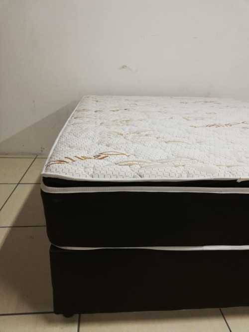 New Bamboo Queen Bed