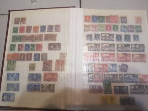 GB. Lots of books with stamps.Good value. Only few photos taken -