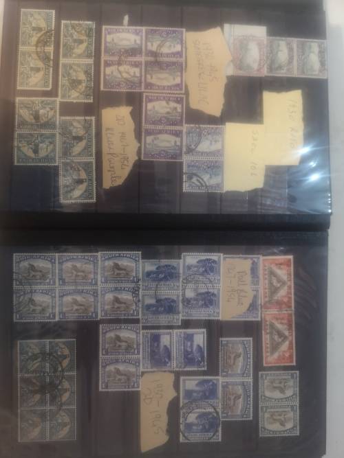 Union of South Africa - Small 16 page book. With Stamps as per scan. Umm. MM and Fine Used.