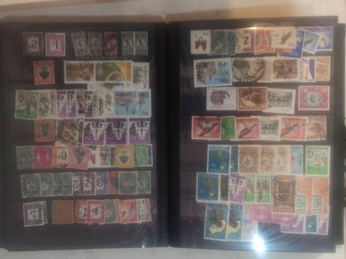 Union of South Africa - Small 16 page book. With Stamps as per scan. Umm. MM and Fine Used.