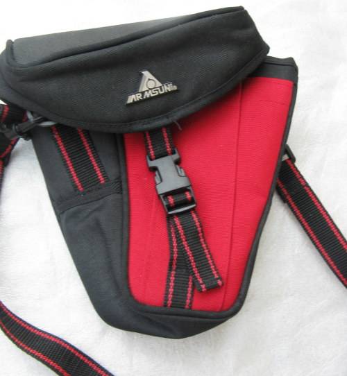 Camera Bag (Armsun) - Carry over your shoulder or through your belt