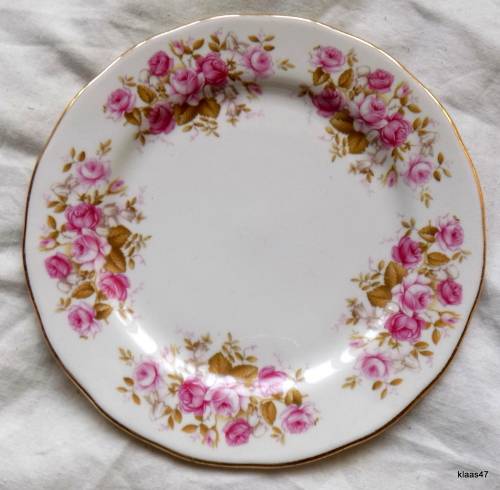 Queen Anne - Rose Garden - Bone China - Side Plate - 16cm Diameter