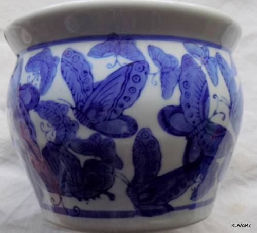 Genuine Ming Blue - Pot Plant container - 15cm diameter - 11.5cm high - 11cm Opening diameter