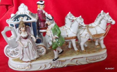 COACH AND HORSES : CROWN U MAKERS MARK : NO REIGNS FROM HORSES TO COACHMAN : 21cm LONG 12cm HIGH