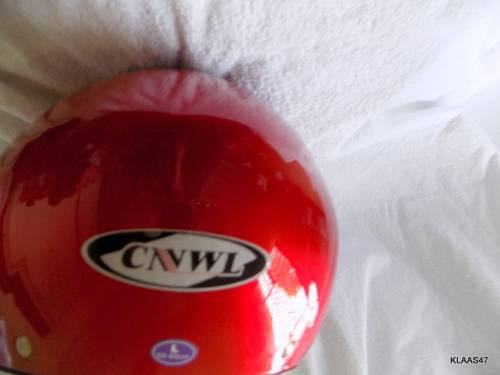 CNWL : RED AND BLACK  HELMET : WITH VISOR :  SIZE L 59-60cm