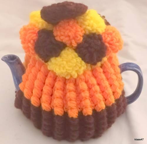 Woolen Tea Cosy - Crochet - Covers a 4 cup Tea Pot (Pot NOT included)