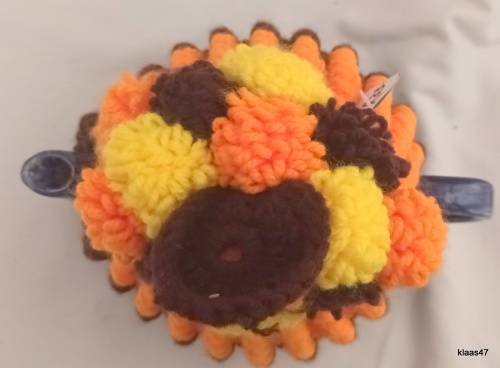 Woolen Tea Cosy - Crochet - Covers a 4 cup Tea Pot (Pot NOT included)