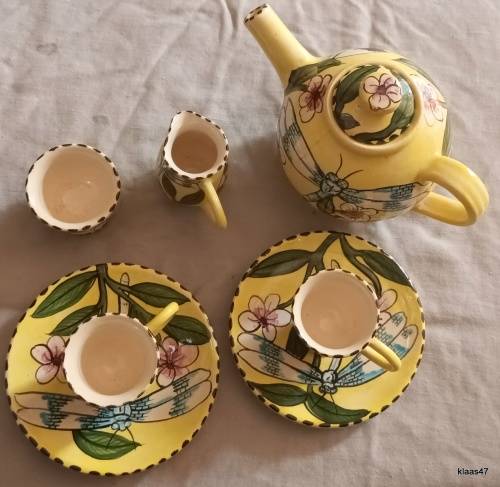 Water Berry Pottery - Miniature Tea Set: Pot, Jug, Bowl and 2 cups and saucers (Dragonflies)