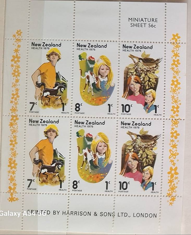 New Zealand 1976 Health Issue 1 Unused Miniature Sheet