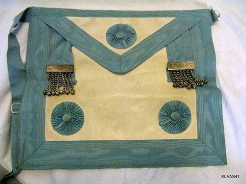 MASTER MASON APRON  : 39x34 cm : *PLEASE NOTE VERY DIRTY - NEEDS CLEANING**