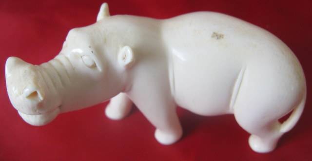HIPPO : 8x4.5cm