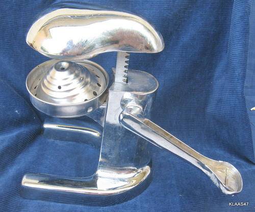 Manual Citrus Juicer - Chrome Juice Press