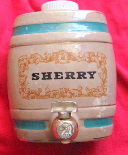 WADE : SHERRY BOTTLE : ROYAL VICTORIA POTTERY : ENGLAND : **PLEASE NOTE DISCOLOURATION & CRAZING**