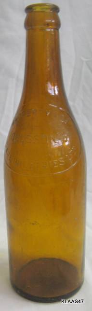 OHLSSON'S : CAPE BREWERIES LTD : EMPTY BOTTLE : 23cm HIGH