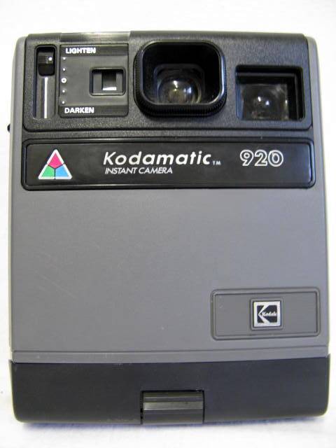 KODAK : KODAMATIC 920 : INSTANT CAMERA (INSTANT COLOUR FILM HS144-10)