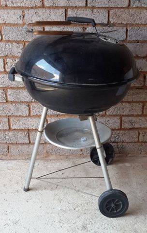 Weber 57cm Kettle Braai