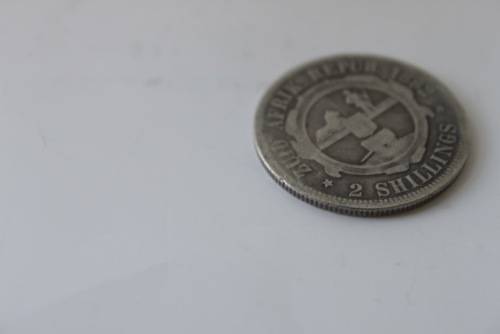 Paul Kruger ZAR Two (2) Shillings of 1892 ***R1 START***