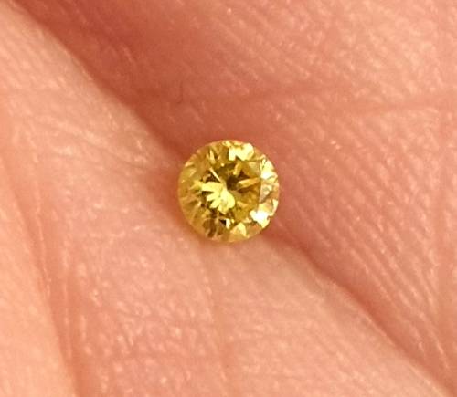 Magnificent 0.11ct Natural Fancy Vivid Yellow Loose Diamond VS2 Brilliant Round Cut