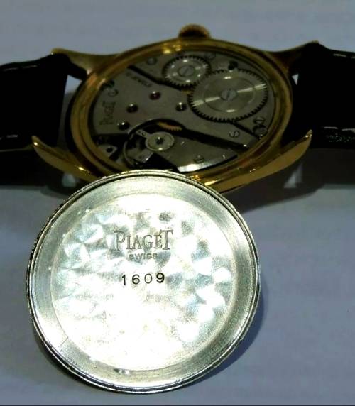 Superb Vintage Oversized 1945 Piaget Winding Wristwatch 38mm -  Mint Condition / 18K Gold Plated