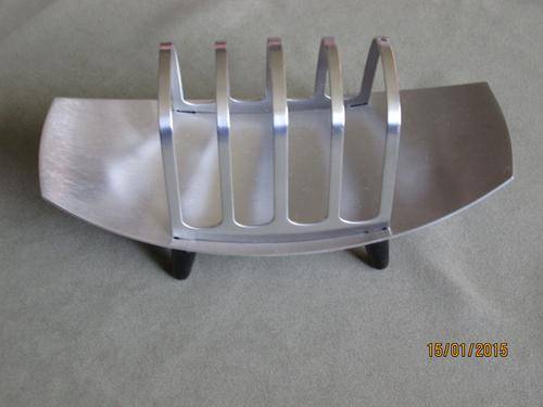 Aloe metal toast rack with crumb tray