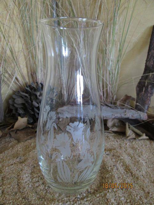 Glass vase