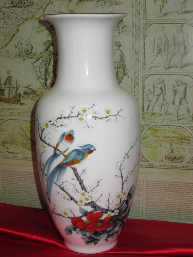 Joy China Vase 26cm high