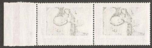 Argentina 1976 Christmas - MNH- Un-used- Pair. Major offset