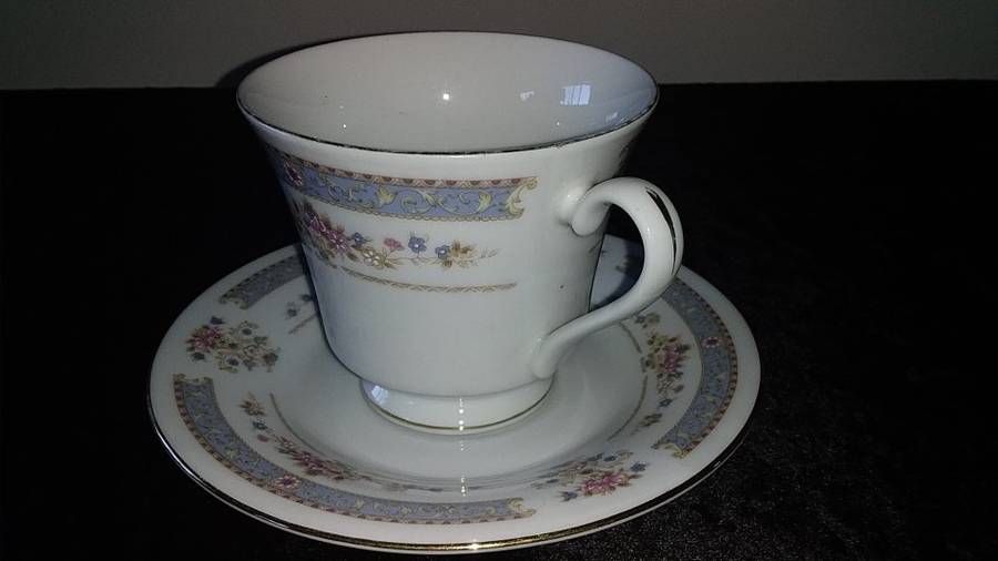 Cup and Saucer-Crescent-Fine China-Made in China-JIE PAI-Mix and Match