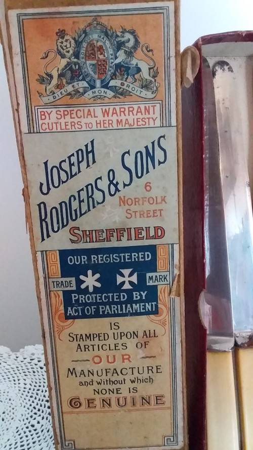 Joseph Rodgers and Sons BOX -SHEFFIELD-Cutlery-6 x Knives-Collectable-Vintage