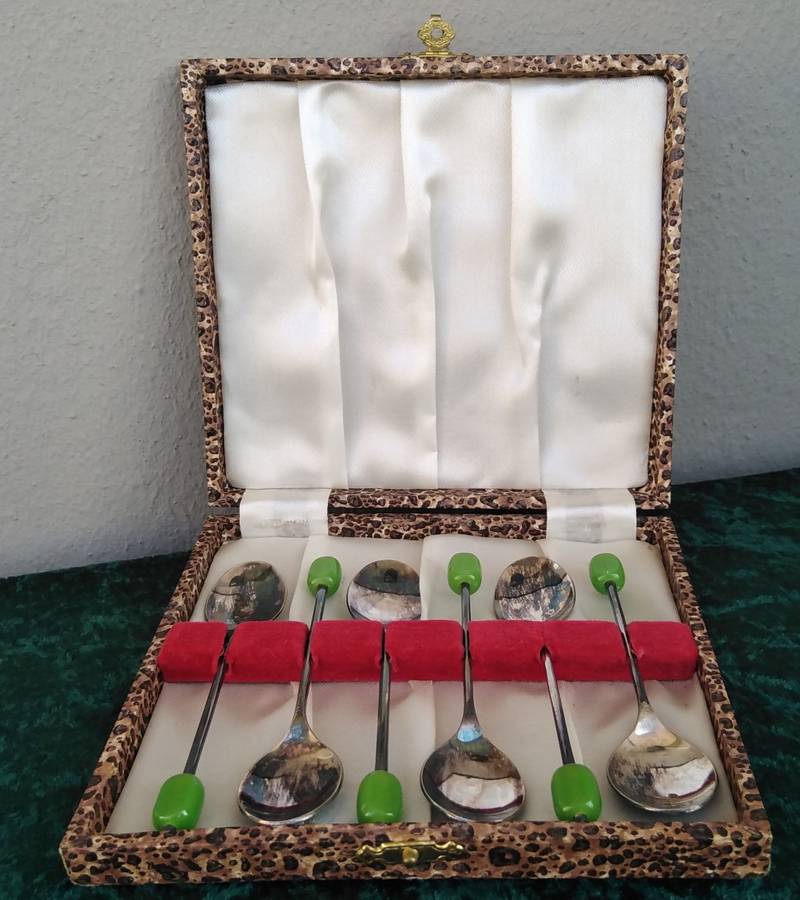 Lime Green `Coffee Bean` teaspoons in Box . EPNS good quality
