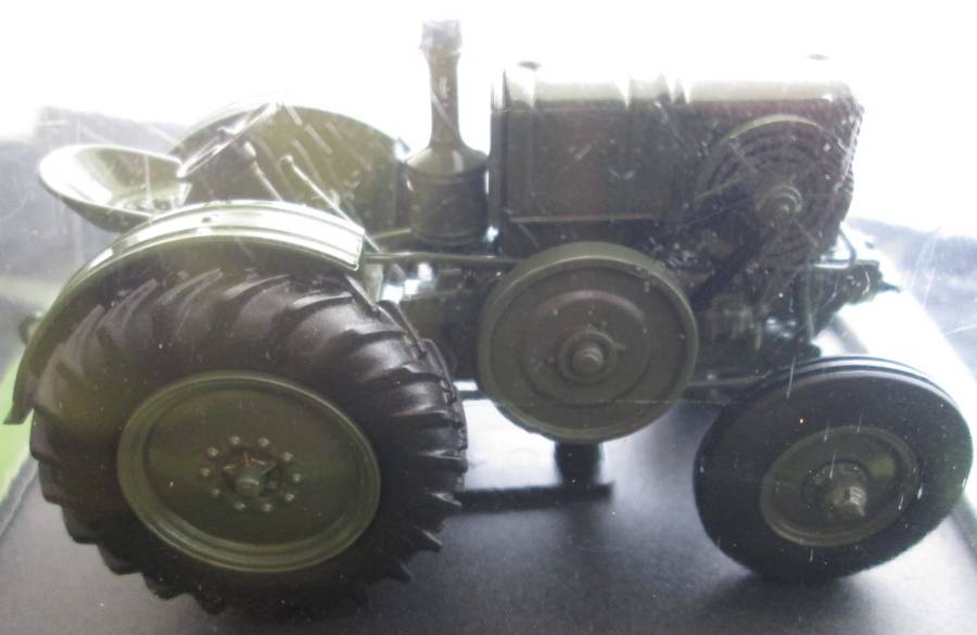 Hachette Partworks-Scale Model-Tractor-Le Robuste K50-1935