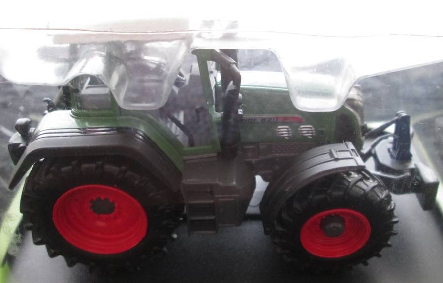 Hachette Partworks-Scale Model-Tractor-Fendt 820 Vario-2007