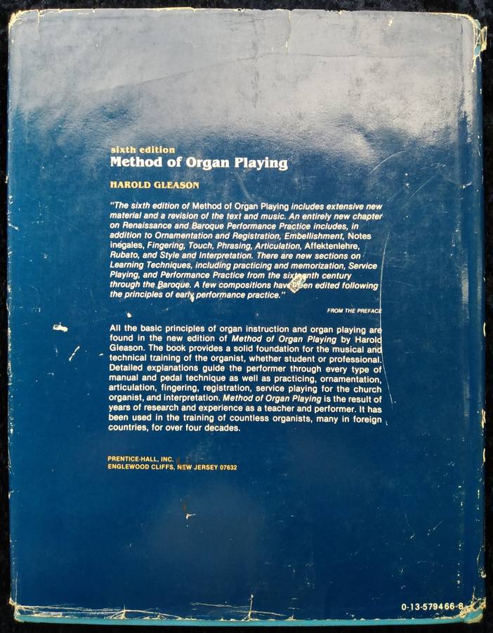 Book-1979-Method of Organ Playing/Harold Cleason/Sixth Edition/308pages.