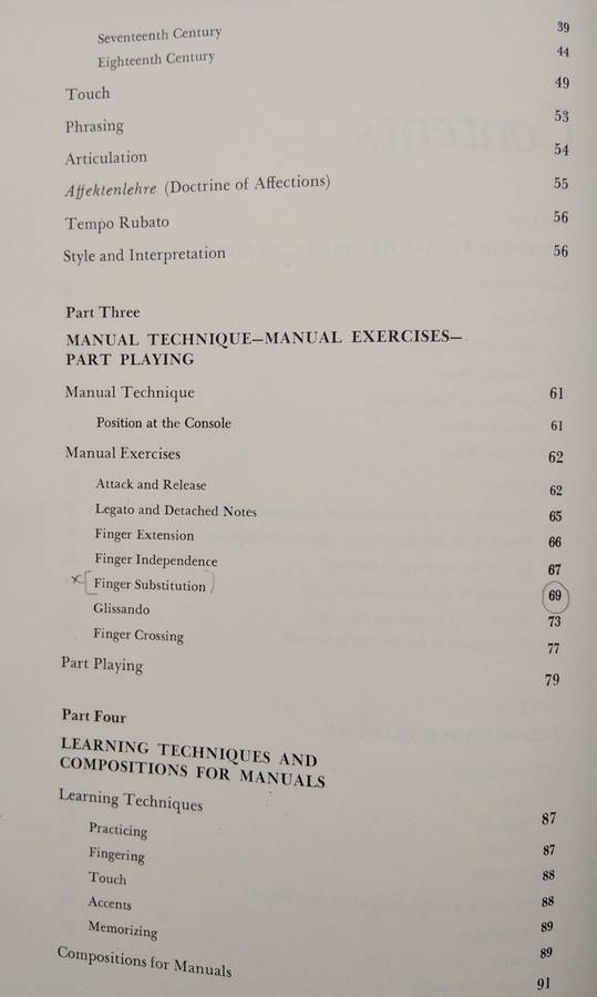Book-1979-Method of Organ Playing/Harold Cleason/Sixth Edition/308pages.