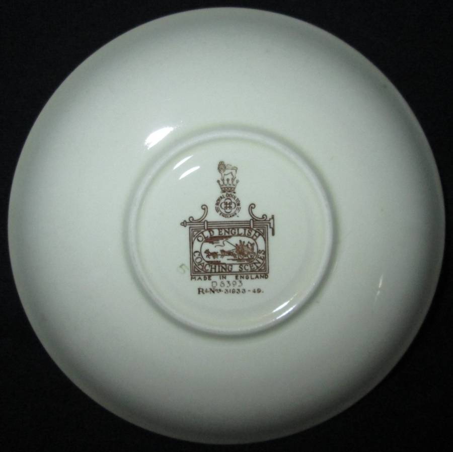 Collectable-Royal Doulton-Saucer-Old English Coaching Scenes-D6393
