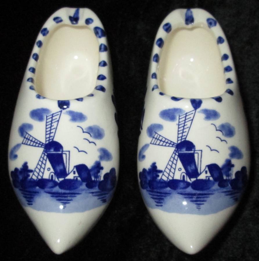 Decor-Display Ornaments-DELFT BLAUW Hand Painted Holland Shoes