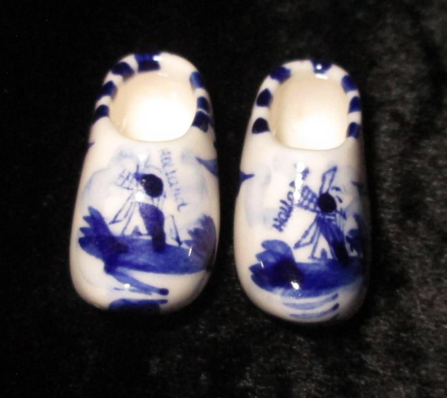 Decor-Display Ornaments-DELFT BLAUW Hand Painted Holland Shoes