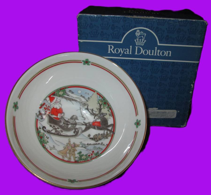 Home Decor-Kitchen Ware-1990 Royal Doulton Bowl in A Box-Sleighride Bone China H5166